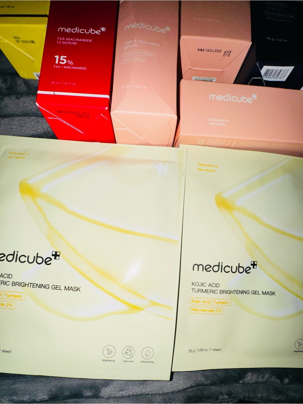 11 Piece Medicube Skincare Set - one piece exp 2027 others 2028! NEW - Picture 7 of 8